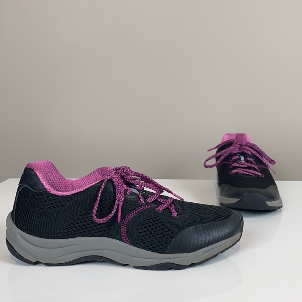 Vionic Black and Purple-Pink Athletic Sneakers